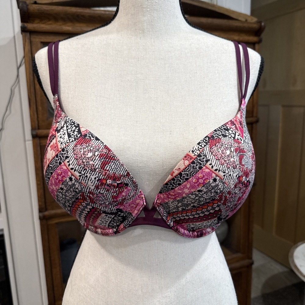 Victoria's Secret Very Sexy Push Up Bra 36DD paisley Print Patchwork Pink